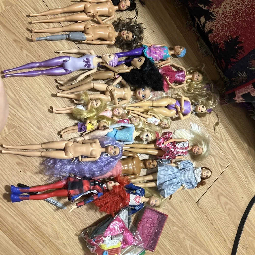Barbie Doll Lot of 19 w/ Clothes & Accessories